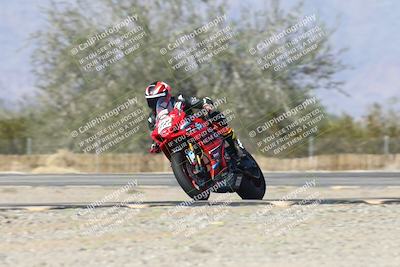 media/Dec-04-2025-Racers Edge (Thu) [[5ebc9f124d]]/2-A Group/3-Session 2 (Turn 3 Exit Pans)/